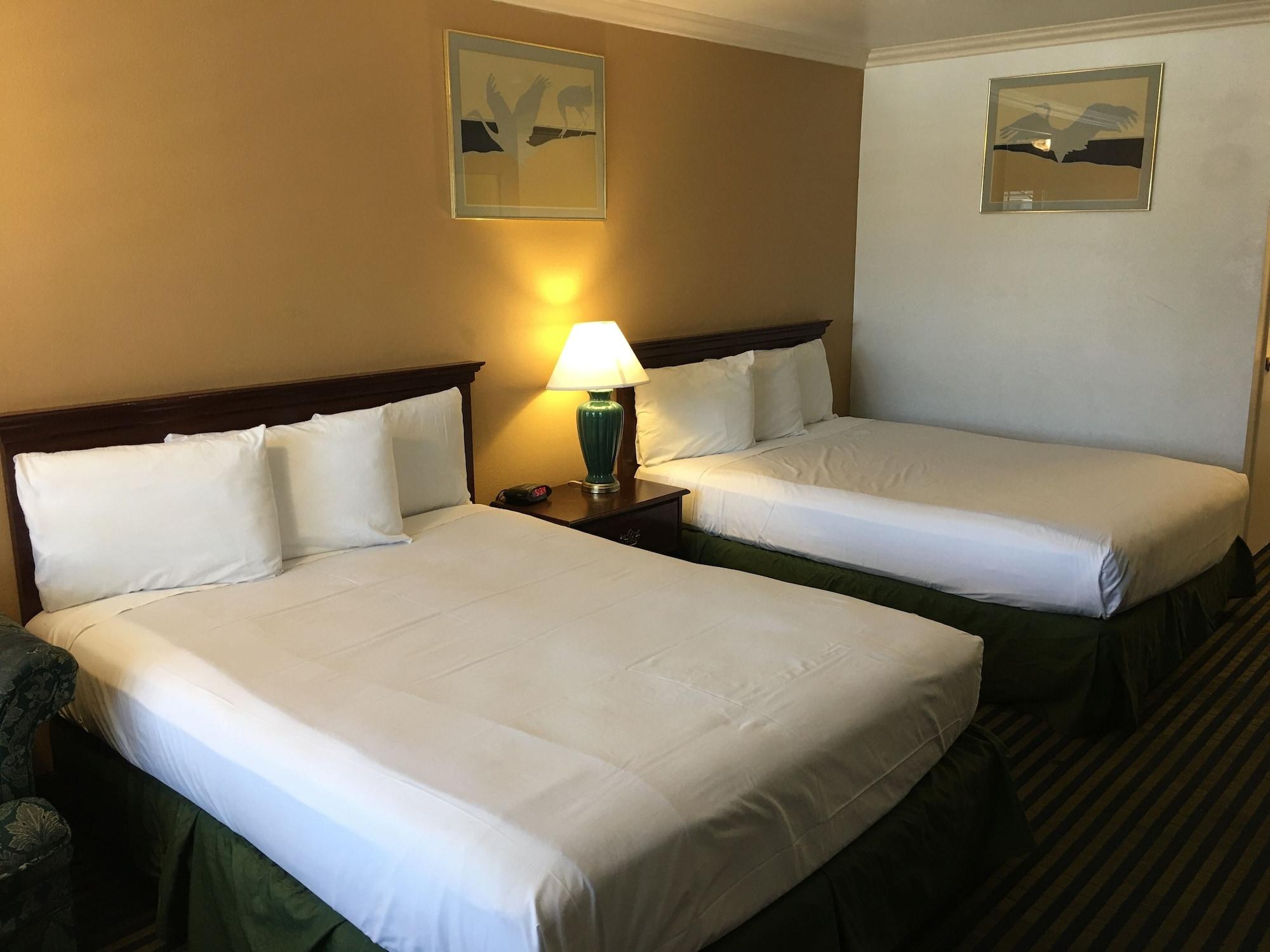 Inn Rodeway Near Great Mall