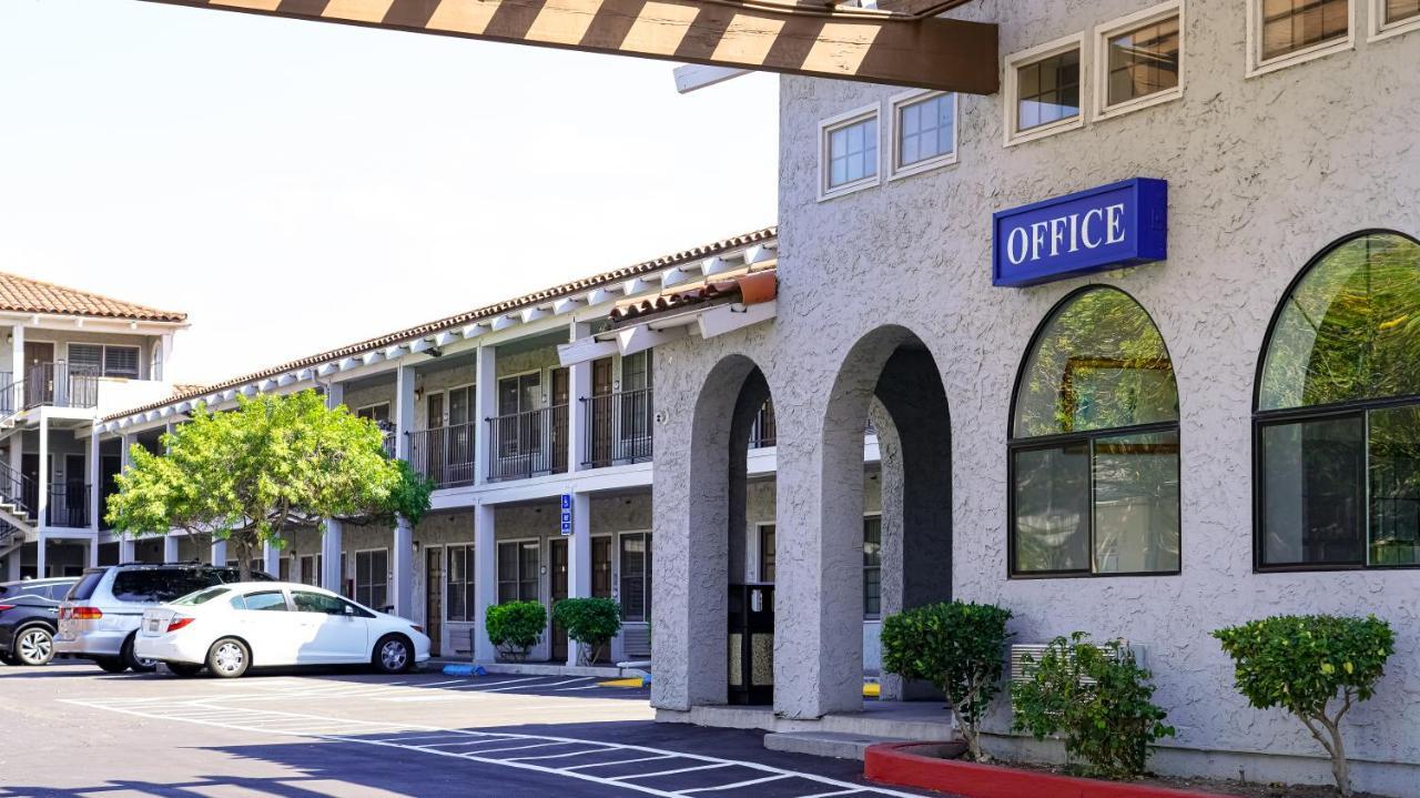 Mini-hôtel Rodeway Near Great Mall Milpitas